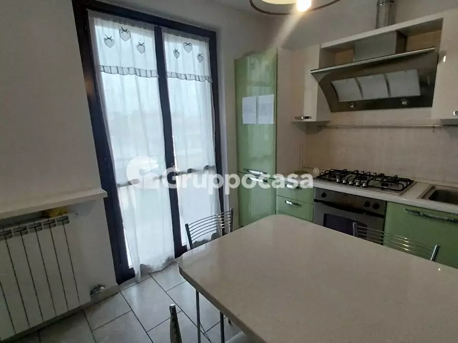 Immagine 9 di Appartamento in vendita  in Via Ugo Foscolo a Bernate Ticino