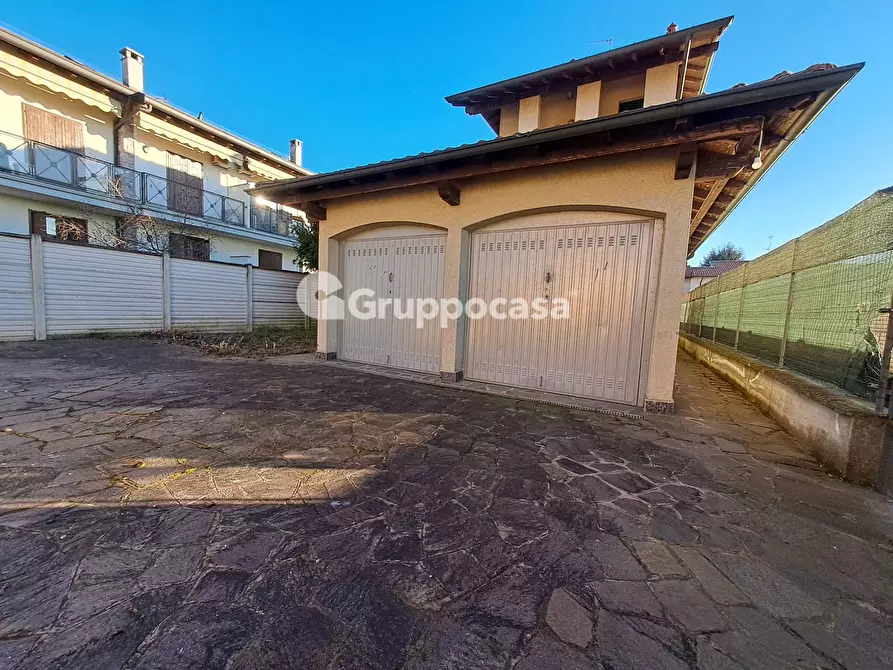 Immagine 27 di Appartamento in vendita  in Via Crispi a Marcallo Con Casone