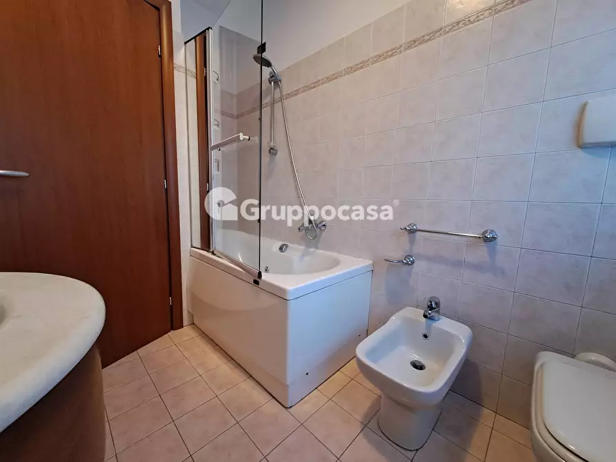 Immagine 25 di Appartamento in vendita  in Strada Padana Est a Magenta