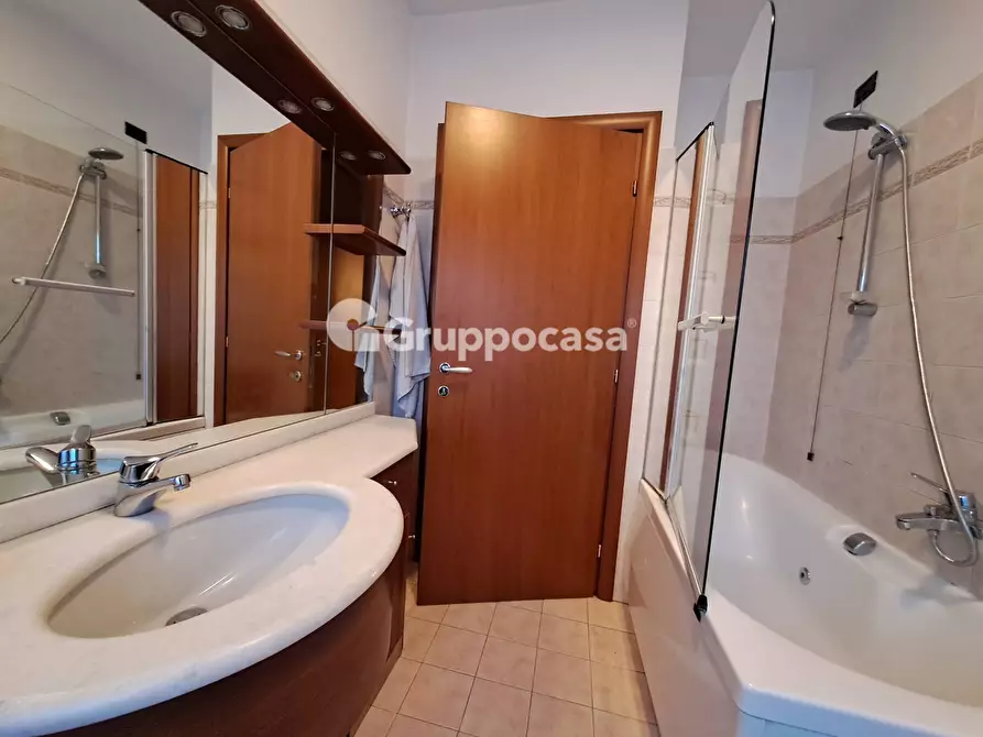 Immagine 26 di Appartamento in vendita  in Strada Padana Est a Magenta