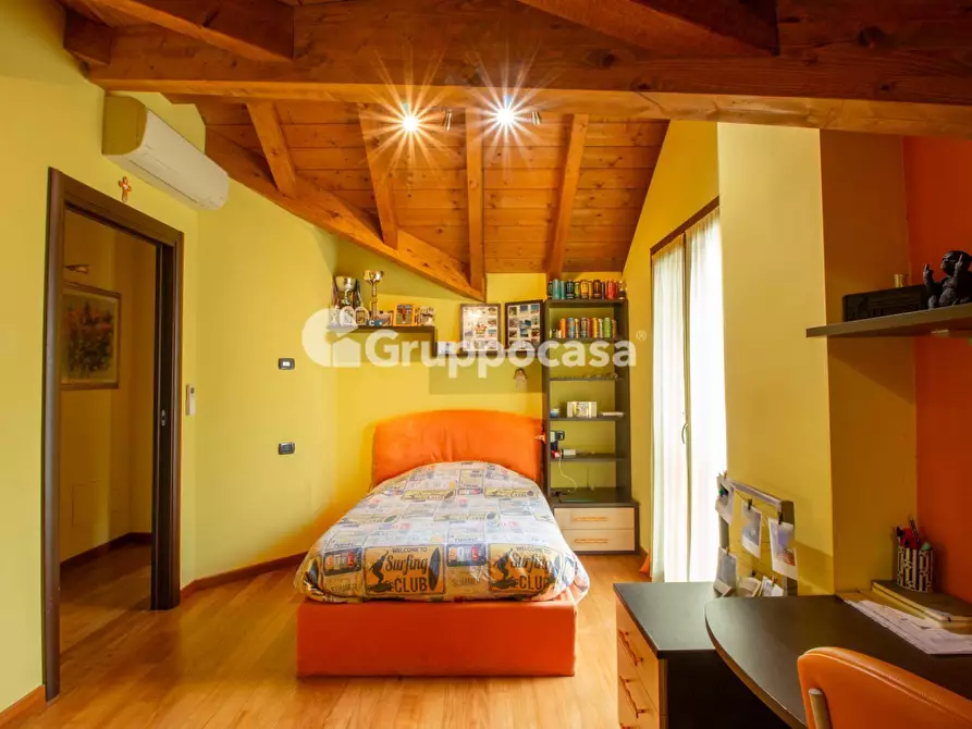 Immagine 20 di Villa in vendita  in Via G. Donizetti a Boffalora Sopra Ticino