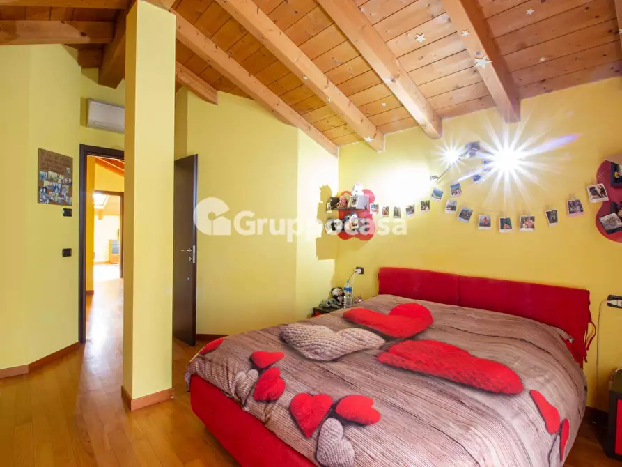 Immagine 22 di Villa in vendita  in Via G. Donizetti a Boffalora Sopra Ticino