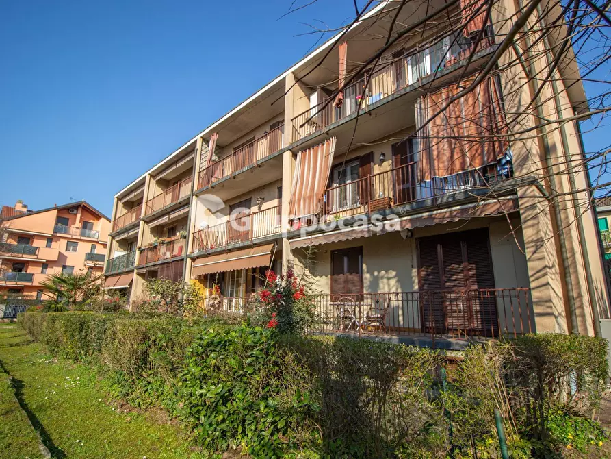 Immagine 25 di Appartamento in vendita  in via Sciesa a Abbiategrasso