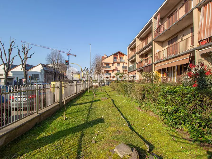 Immagine 26 di Appartamento in vendita  in via Sciesa a Abbiategrasso