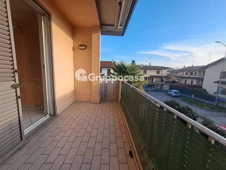 Immagine 25 di Villa in vendita  in via Maroncelli a Robecco Sul Naviglio