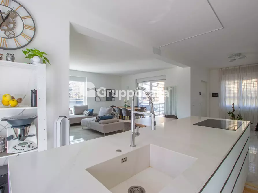 Immagine 5 di Villa in vendita  in Via Citterio a Santo Stefano Ticino