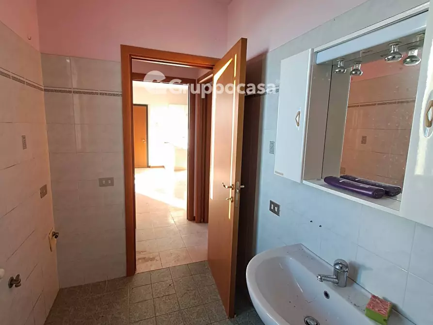 Immagine 22 di Casa bifamiliare in vendita  in Via Crispi a Marcallo Con Casone