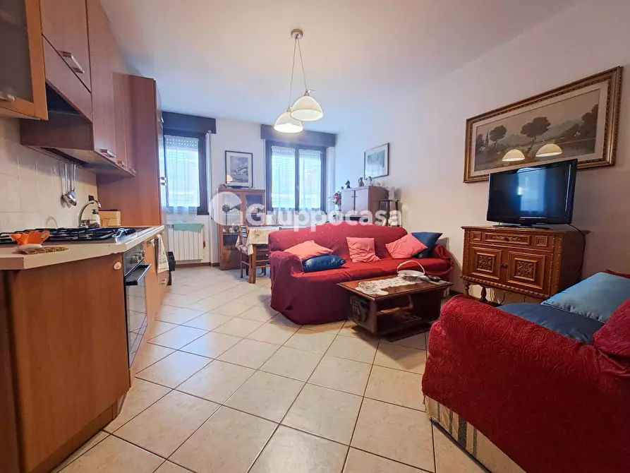 Immagine 5 di Appartamento in vendita  in Via Radice a Magenta