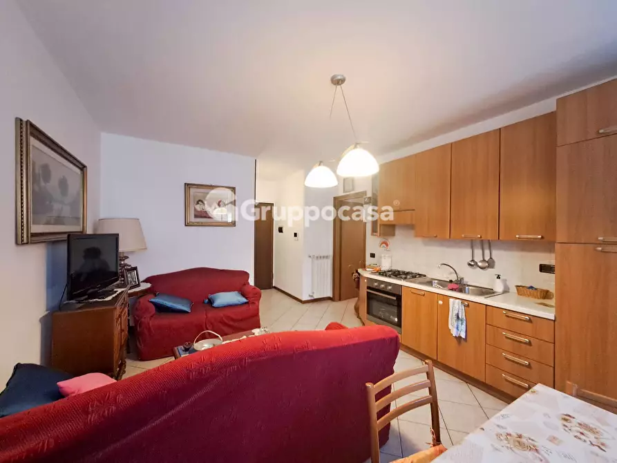 Immagine 7 di Appartamento in vendita  in Via Radice a Magenta