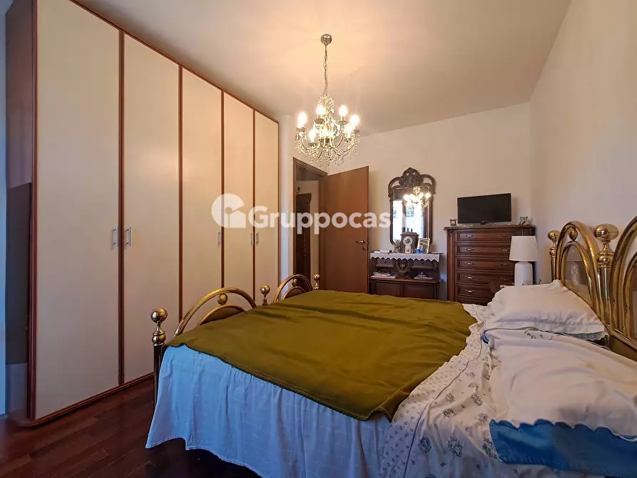 Immagine 10 di Appartamento in vendita  in Via Radice a Magenta