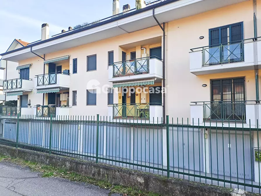 Immagine 21 di Appartamento in vendita  in Via Radice a Magenta