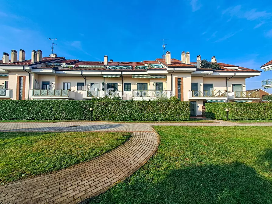 Immagine 20 di Appartamento in vendita  in Via Radice a Magenta