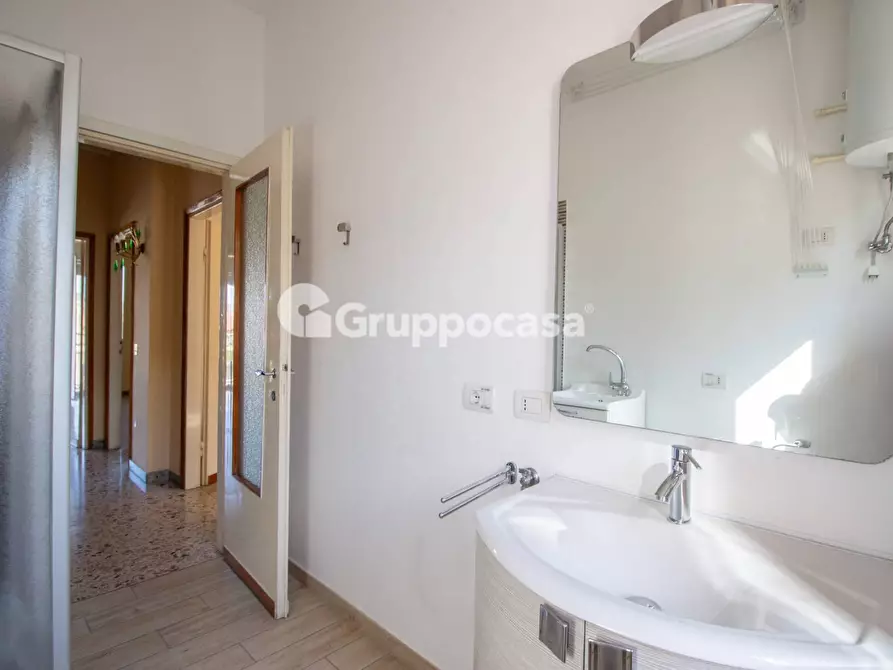 Immagine 24 di Appartamento in vendita  in via Cavallari a Magenta