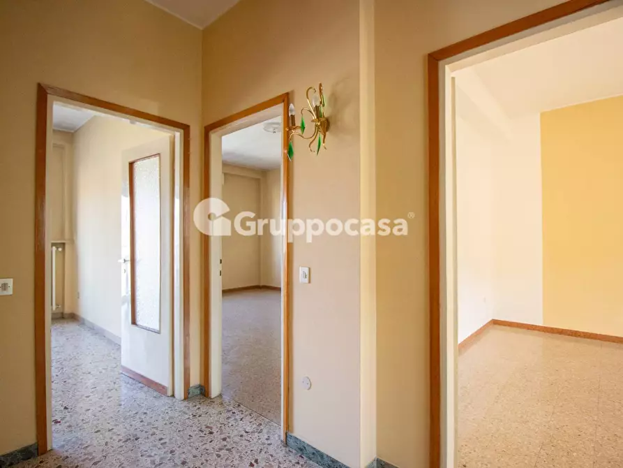 Immagine 12 di Appartamento in vendita  in via Cavallari a Magenta