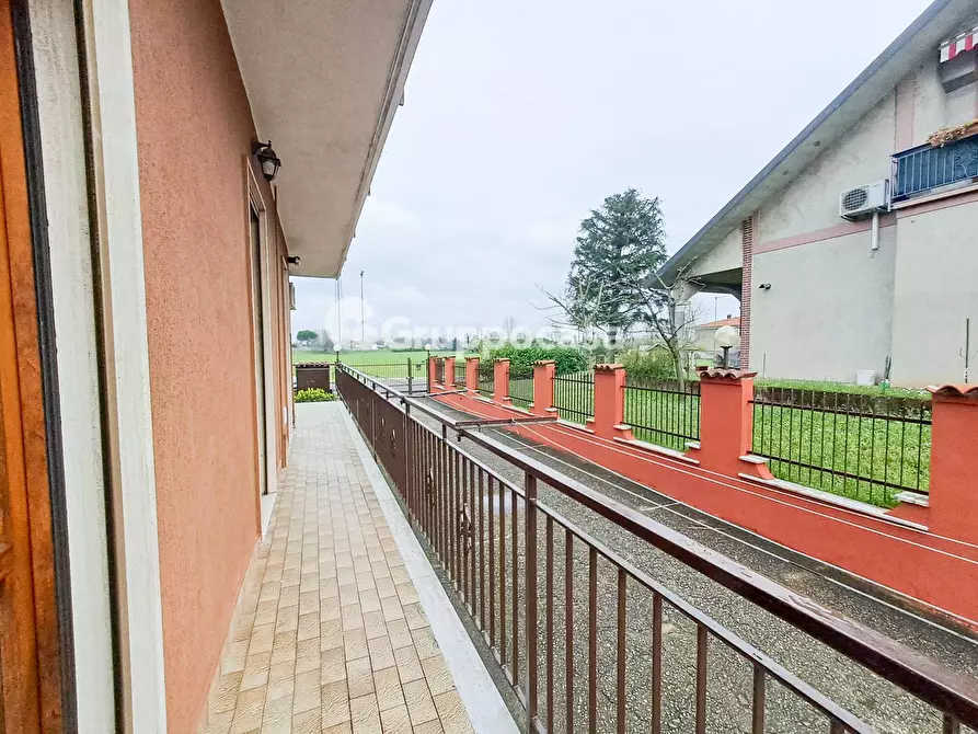 Immagine 10 di Appartamento in vendita  in Via G. De Medici a Magenta