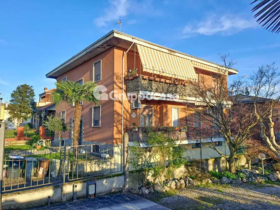 Immagine 22 di Appartamento in vendita  in Via G. De Medici a Magenta