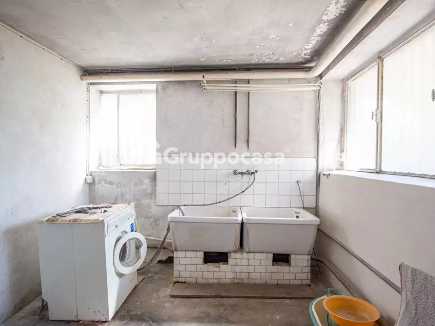 Immagine 23 di Villa in vendita  in Via Beretta a Magenta