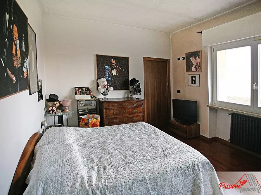 Immagine 23 di Villa in vendita  in via Bussolengo a Sommacampagna