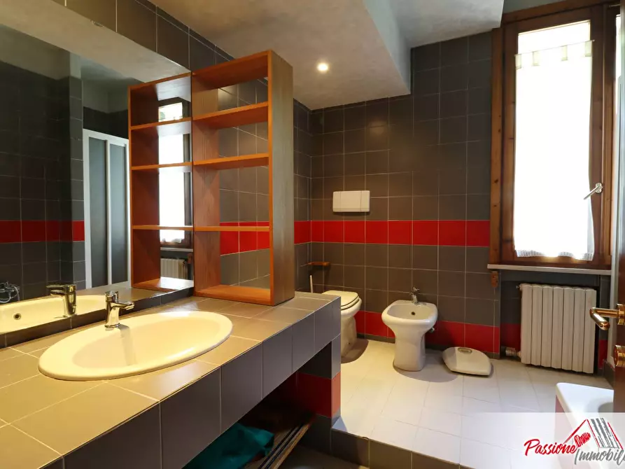 Immagine 15 di Appartamento in vendita  in Via Cavallotti a Verona