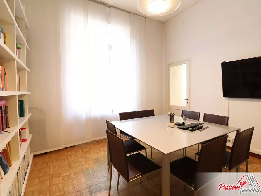 Immagine 12 di Ufficio in vendita  in Corso Cavour a Verona