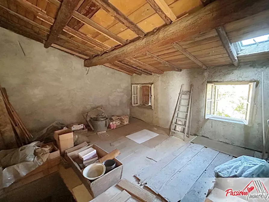 Immagine 14 di Rustico / casale in vendita  in Piazza San Valentino a Verona