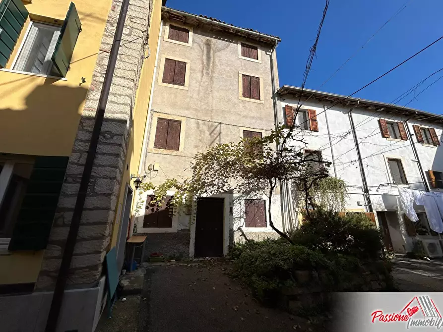 Immagine 17 di Rustico / casale in vendita  in Piazza San Valentino a Verona