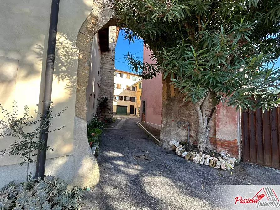 Immagine 22 di Rustico / casale in vendita  in Piazza San Valentino a Verona