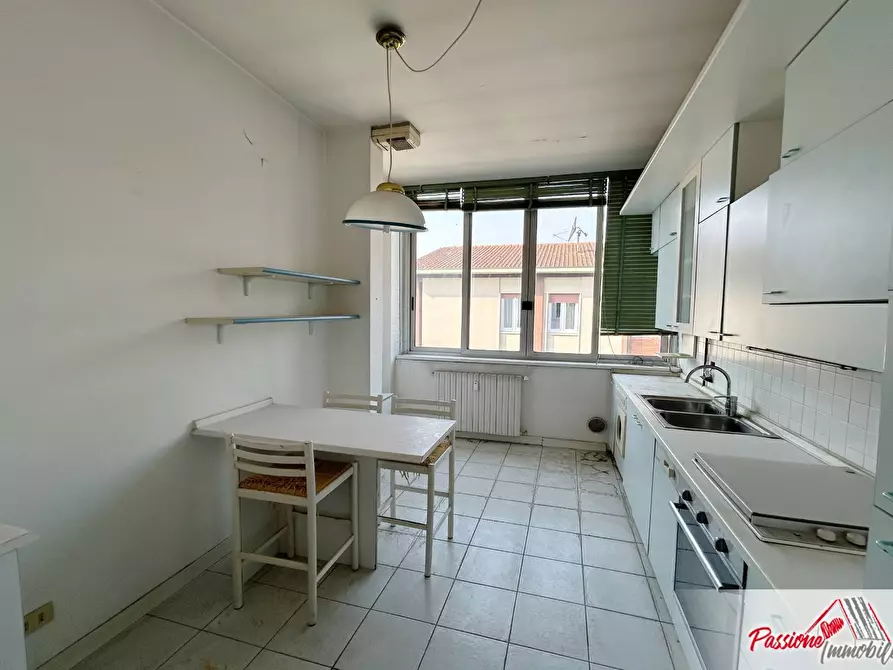 Immagine 10 di Appartamento in vendita  in Via Luigi Mercantini a Verona