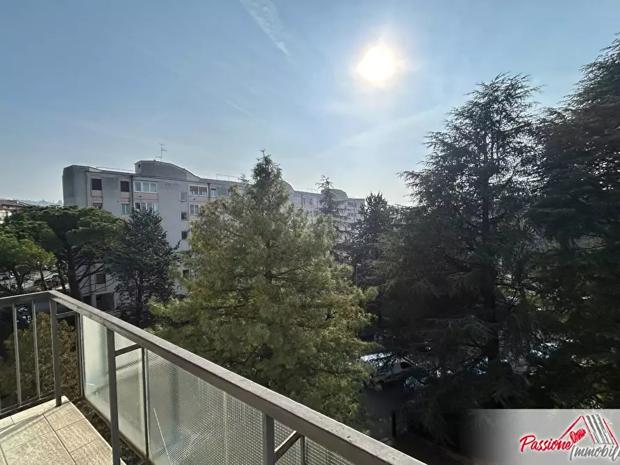 Immagine 2 di Appartamento in vendita  in Via Luigi Mercantini a Verona