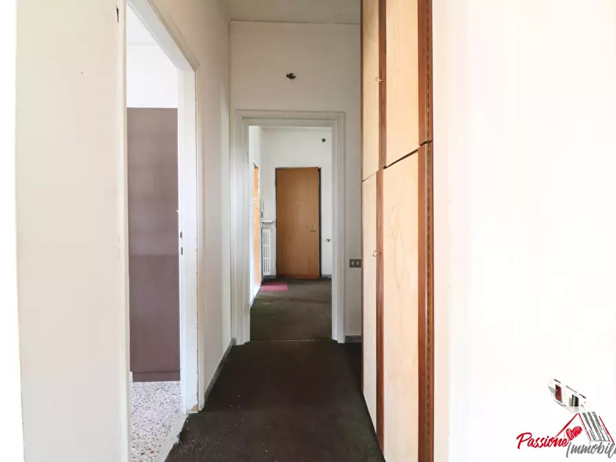 Immagine 13 di Appartamento in vendita  in Via Luigi Mercantini a Verona