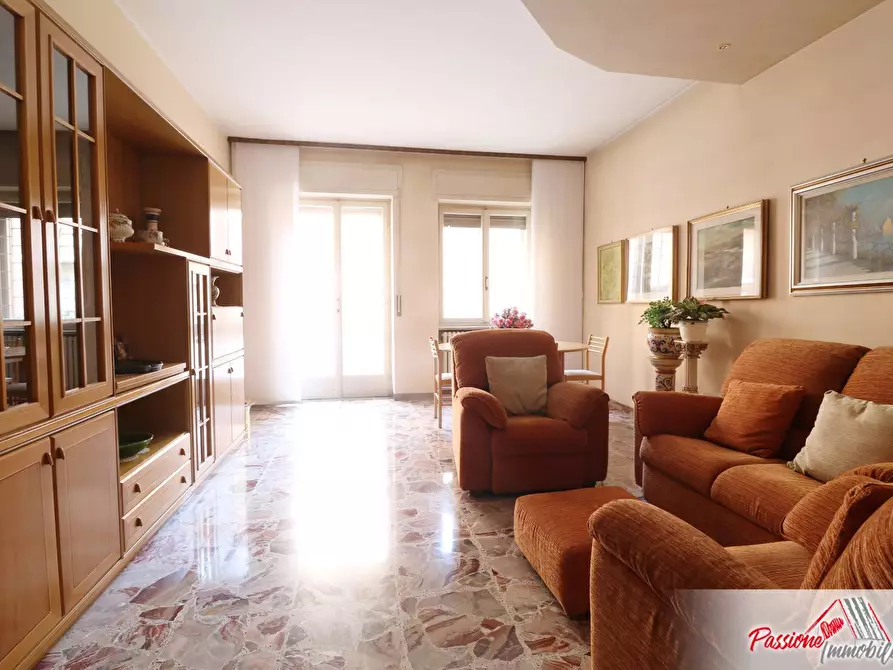 Immagine 3 di Appartamento in vendita  in Via Luigi Negrelli a Verona