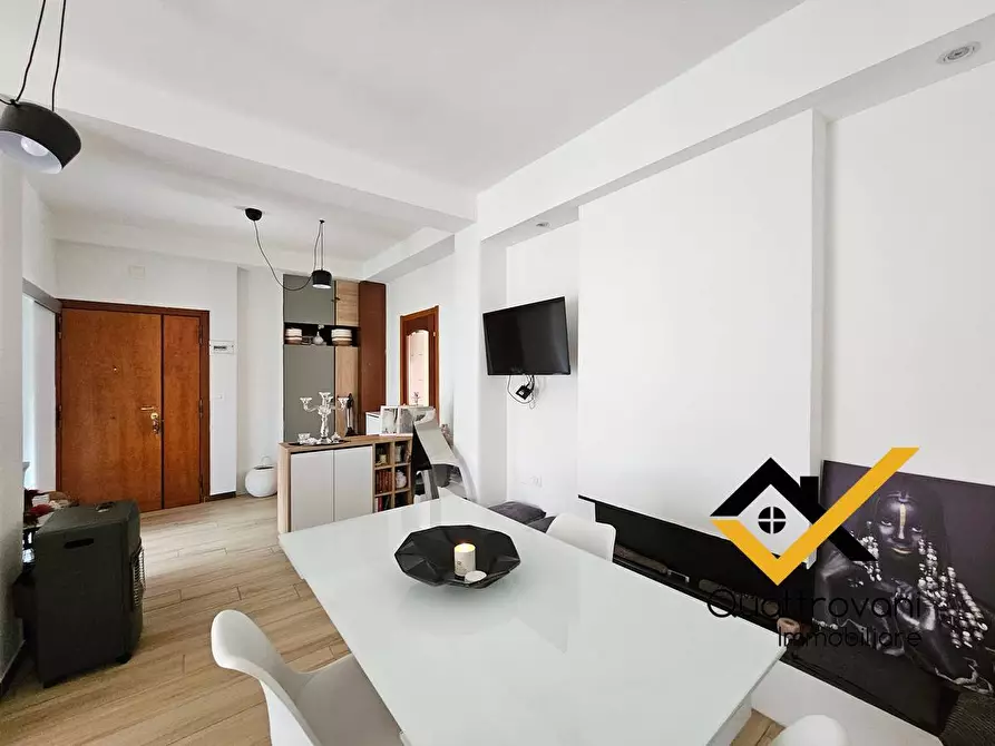 Immagine 10 di Appartamento in vendita  in Corso Ara di Giove a Pedara