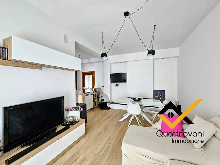 Immagine 7 di Appartamento in vendita  in Via Giuseppe Verdi a Trecastagni