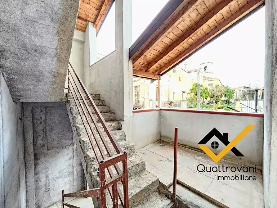 Immagine 14 di Appartamento in vendita  in via santi elena e costantino a Aci Catena