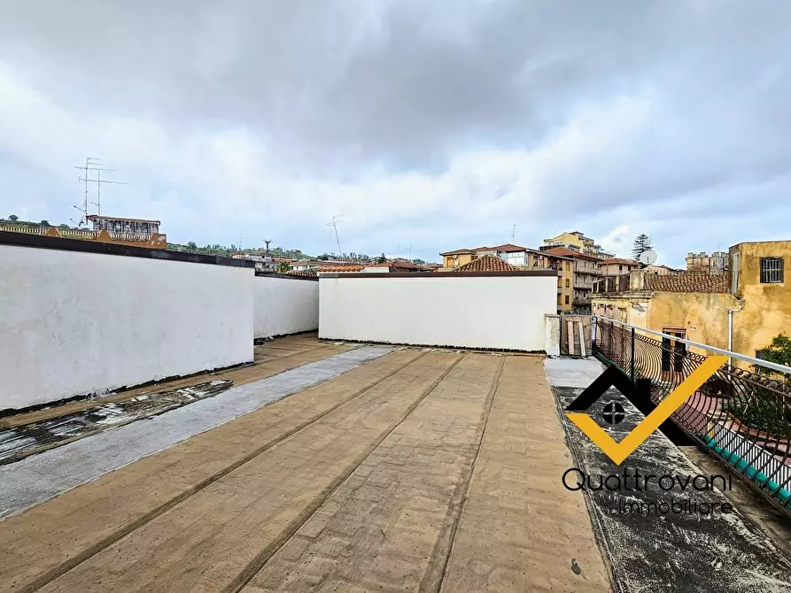 Immagine 16 di Appartamento in vendita  in via santi elena e costantino a Aci Catena