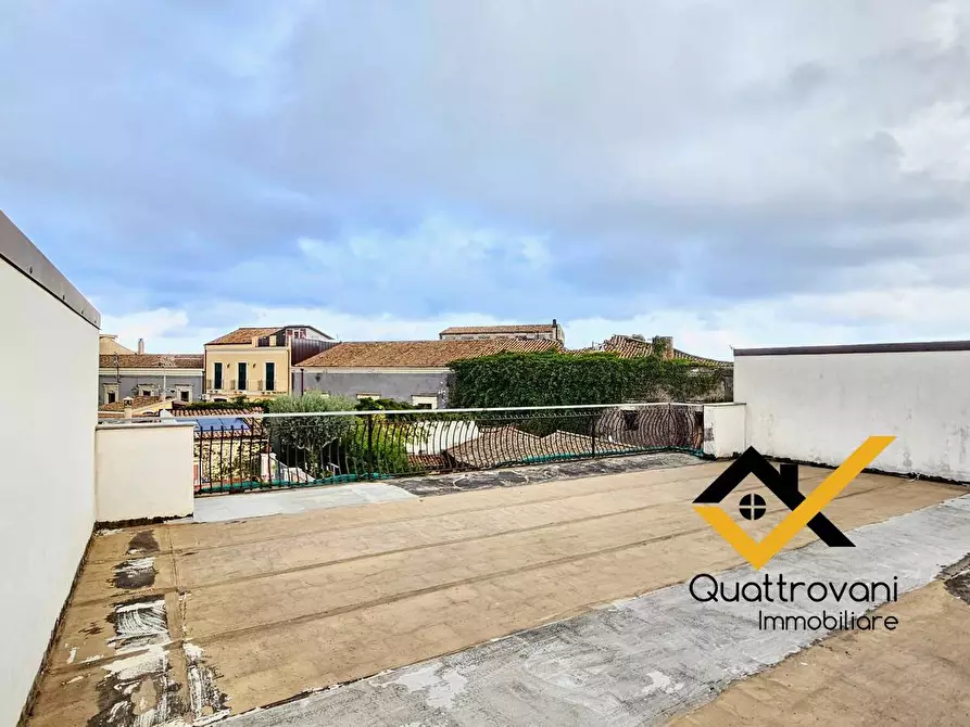 Immagine 17 di Appartamento in vendita  in via santi elena e costantino a Aci Catena