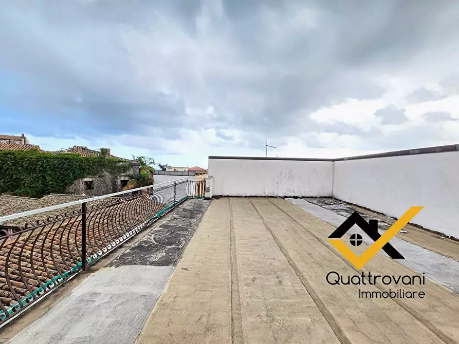 Immagine 20 di Appartamento in vendita  in via santi elena e costantino a Aci Catena