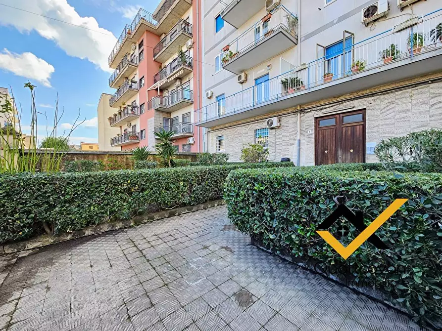 Immagine 3 di Appartamento in affitto  in Via Regina Bianca a Catania