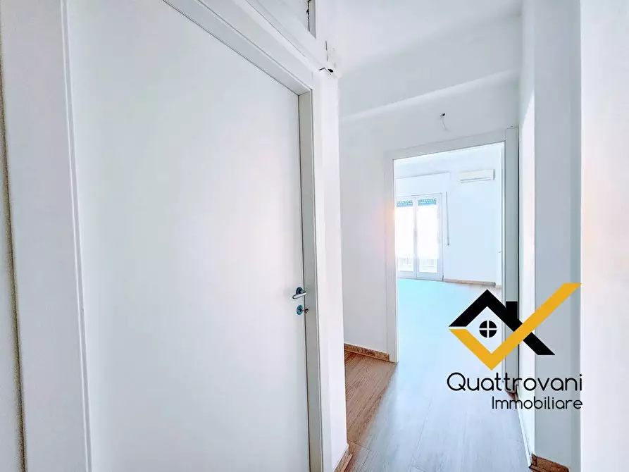 Immagine 10 di Appartamento in affitto  in Via Regina Bianca a Catania