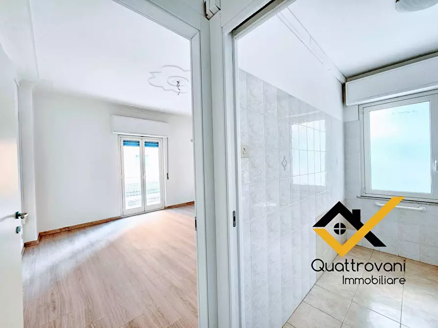 Immagine 15 di Appartamento in affitto  in Via Regina Bianca a Catania