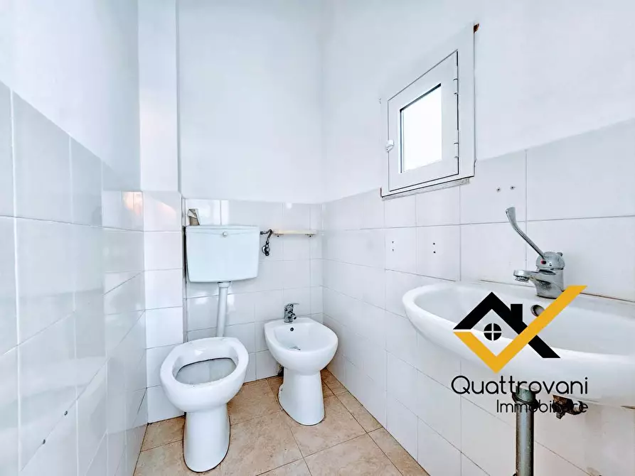 Immagine 29 di Appartamento in affitto  in Via Regina Bianca a Catania