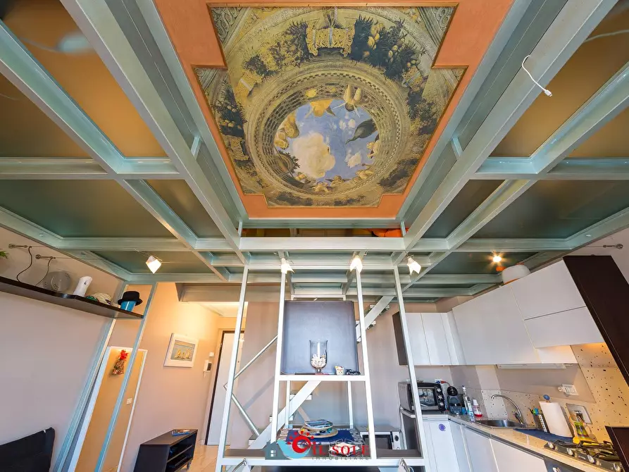 Immagine 2 di Appartamento in vendita  a Pisa