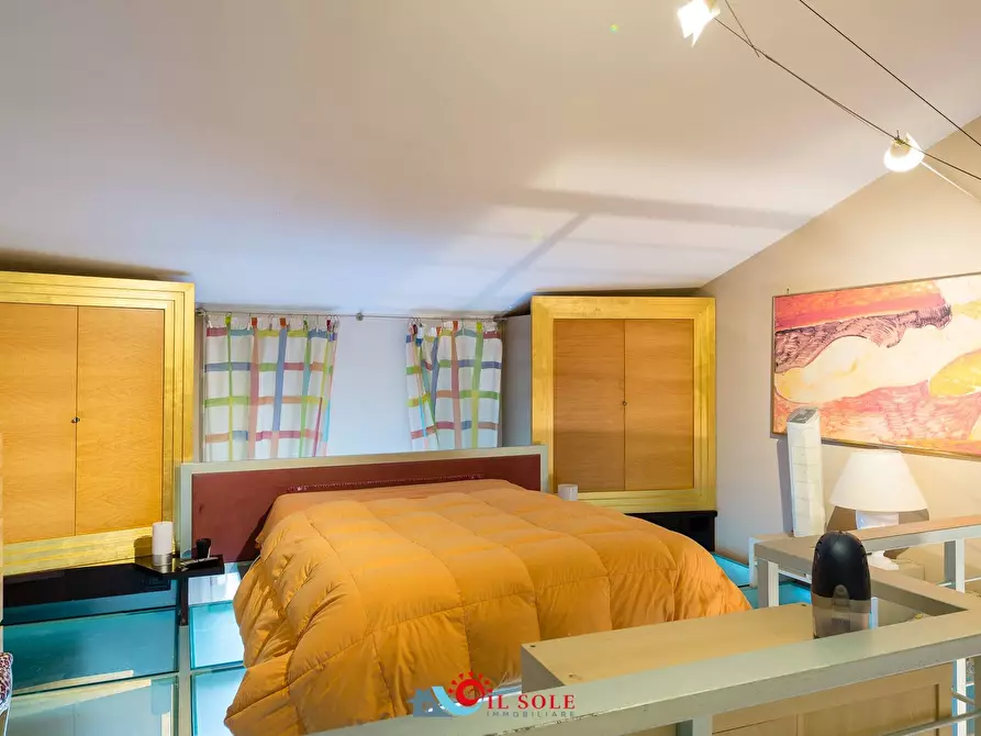 Immagine 11 di Appartamento in vendita  a Pisa