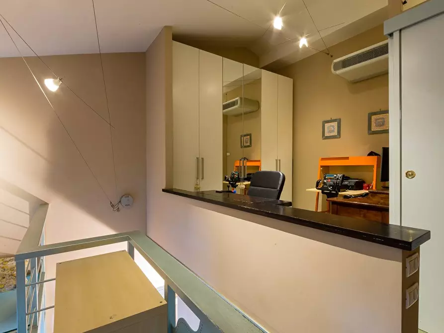 Immagine 17 di Appartamento in vendita  a Pisa