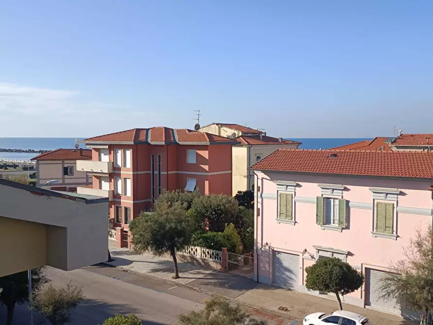 Immagine 9 di Appartamento in affitto  a Pisa