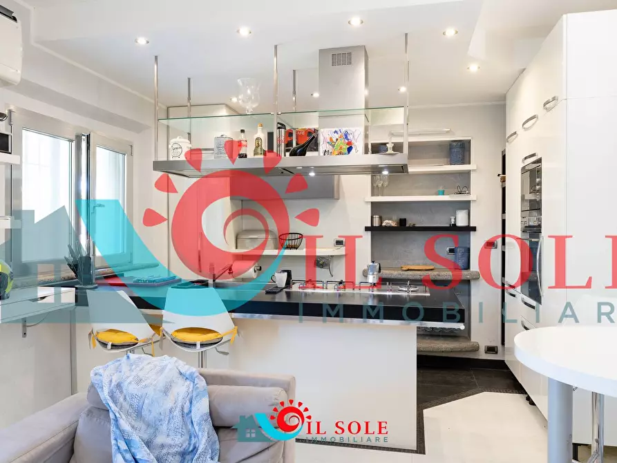 Immagine 11 di Appartamento in affitto  a Pisa