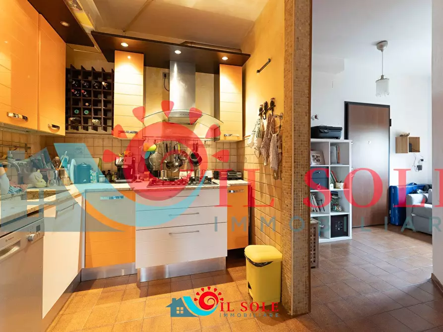 Immagine 2 di Appartamento in vendita  a Pisa