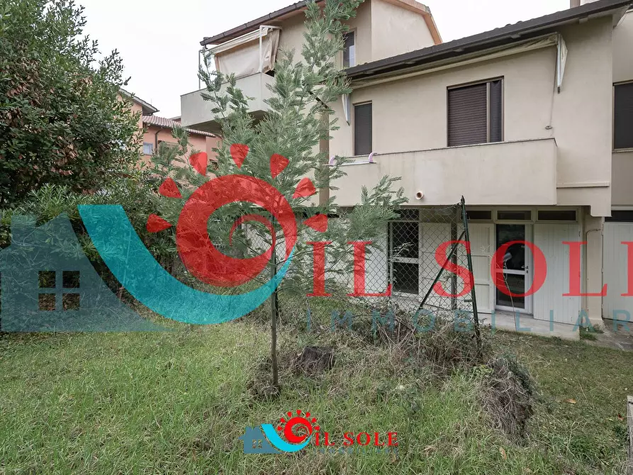 Immagine 22 di Appartamento in vendita  a Pisa