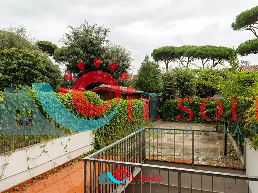 Immagine 13 di Appartamento in affitto  a Pisa