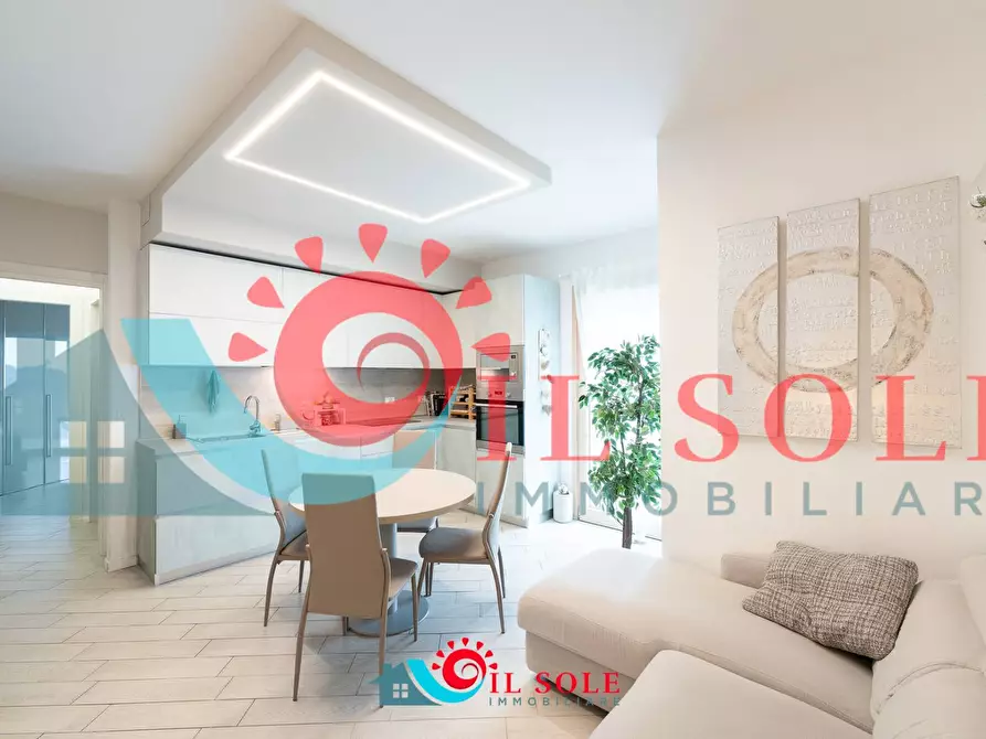 Immagine 1 di Appartamento in vendita  a Pisa